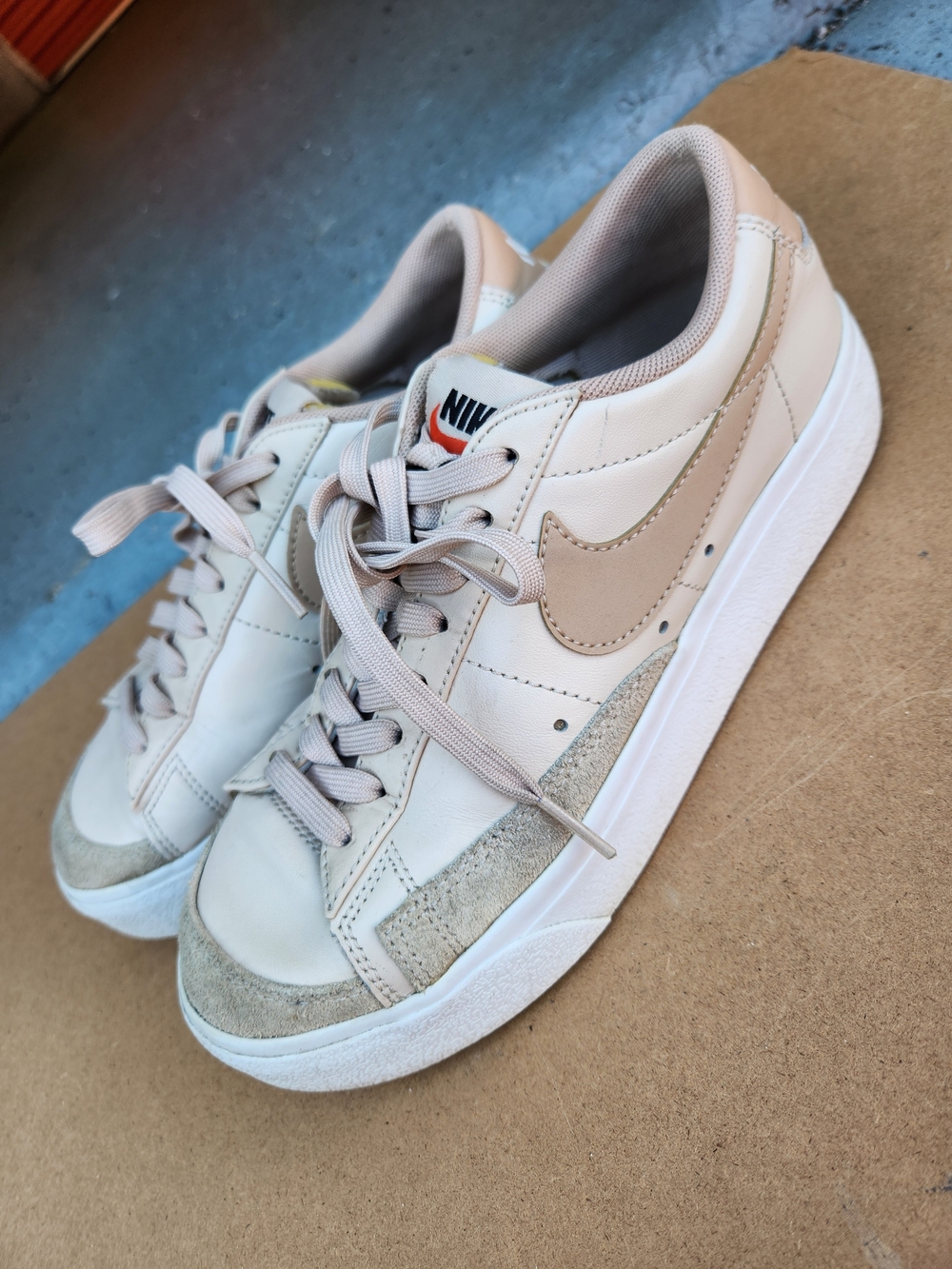 Nike Women’s Pale Pink Leather Court Sneakers